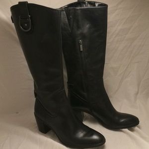 Black Riding boots